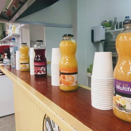 佩皮尼昂法斯特酒店 外观 照片
